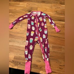 Little Sleepies “Latte” Print currently not being printed.